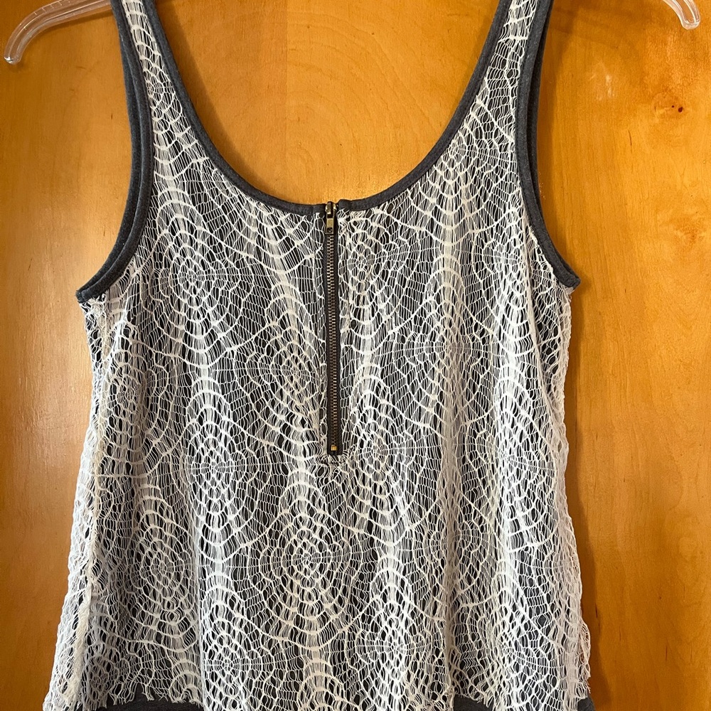 Earthy Layered Tank - Picture 2 of 3
